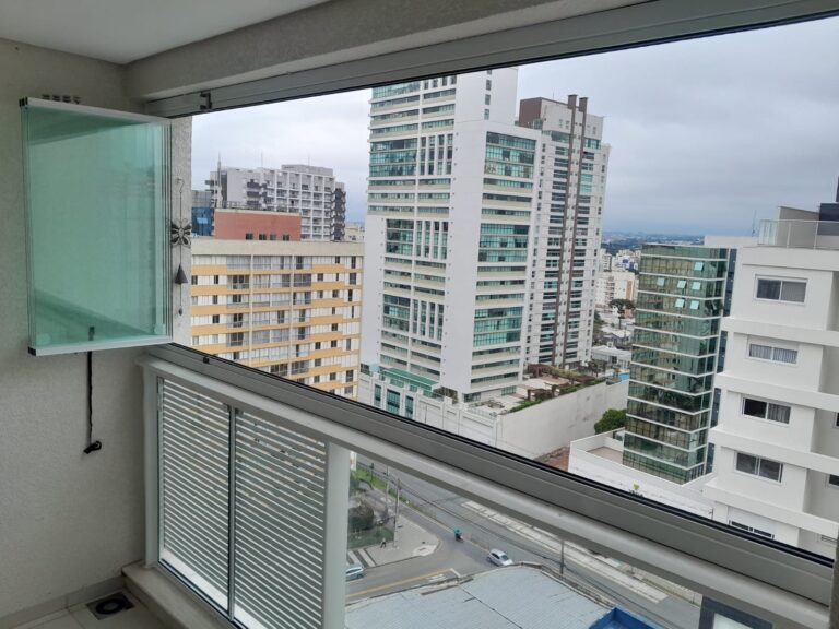 fechamento de sacada em vidro curitiba