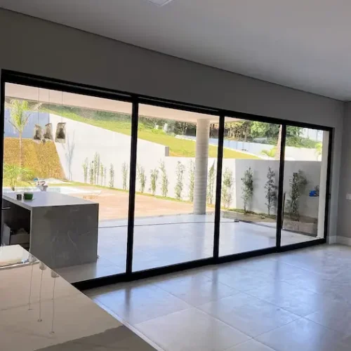 Vidraçaria em Curitiba esquadrias de aluminio e janelas vidro temperado curitiba